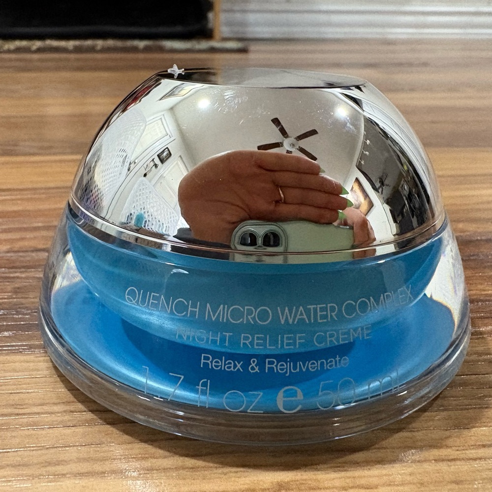 Quench Micro Water Complex Night Relief Creme -